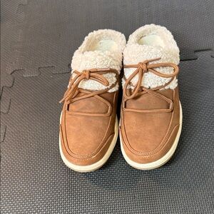 BareTraps Kids Brown Faux-Suede Sherpa-Lined Boots